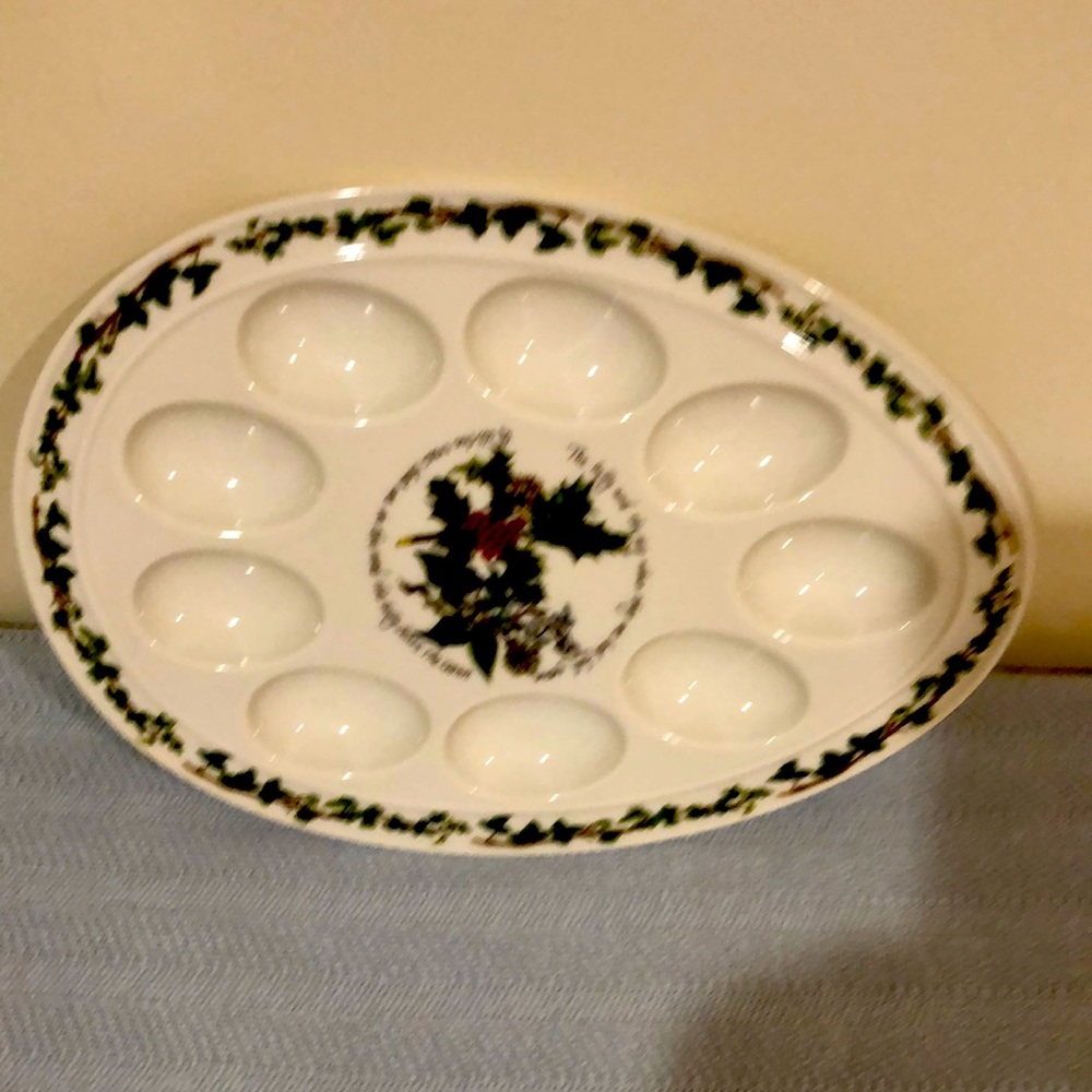 Portmeirion The Holly & The Ivy Pattern. Serving Egg Dish